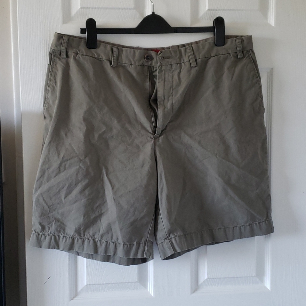 2/$20 Cargo shorts